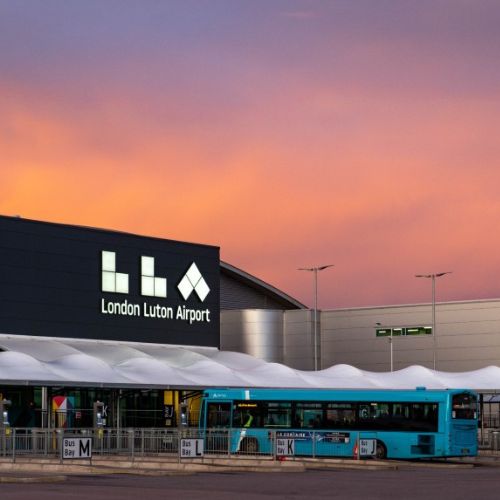 Best Reading to Luton Airport Taxi